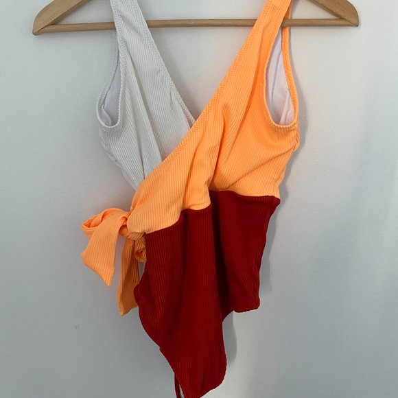 Ribbed one piece - NWOT - Picture 5 of 7